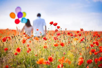 Foto op Canvas Couple poppies field © lobodaphoto