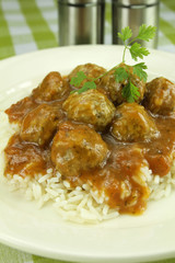 boulettes de viande en sauce, 
