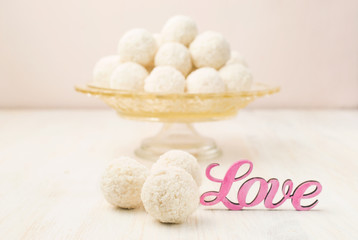 Coconut candy