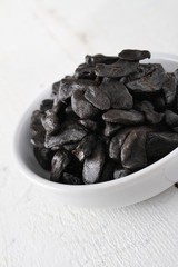 fermented garlic cloves