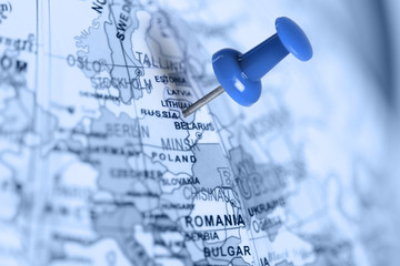 Naklejka premium Location Lithuania. Blue pin on the map.