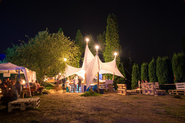 tent cafe © badahos