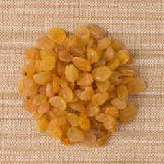 Circle of golden raisins