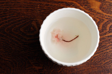 Sakurayu drinking cherry blossoms in hot water in the salted