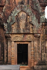 Fototapeta na wymiar Temple Banteay Srei in Angkor