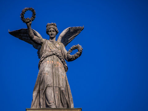 Athene auf Maximilianeum in M&uuml;nchen