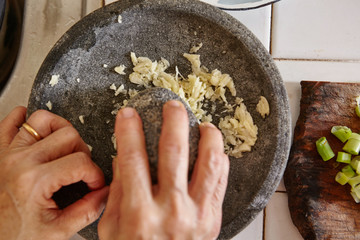 Chrushing garlic