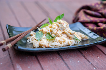 thai food red chicken curry