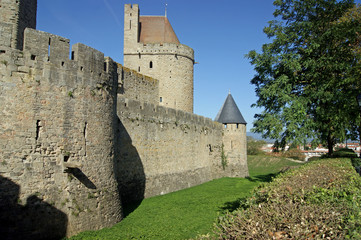 Fototapeta na wymiar Carcassonne remparts