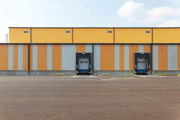 Loading bay