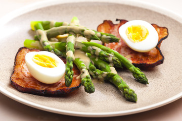 boiled green asparagus with bacon, egg and mustard dip