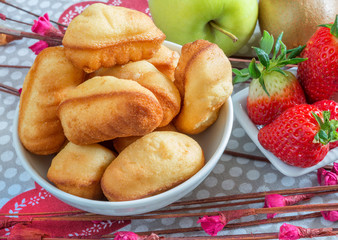 yogurt with strawberries