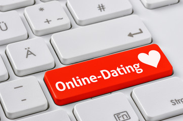 Tastatur mit farbiger Taste - Onlinedating