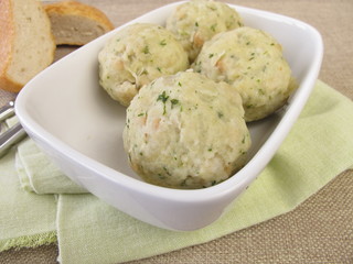 Semmelknödel