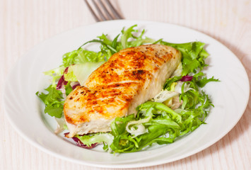salad with roasted chicken breast