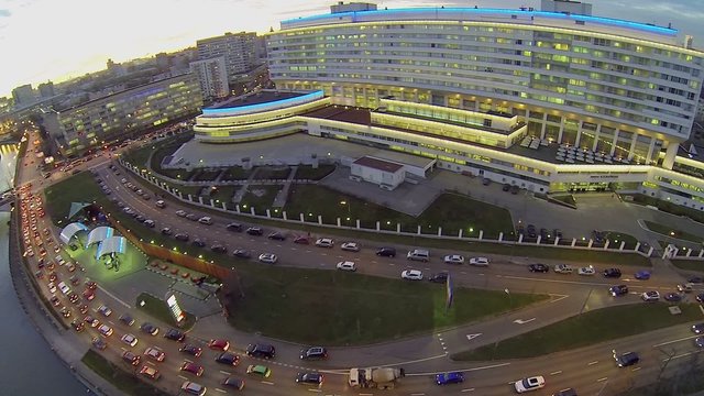 Traffic jam on embankment near edifice of MGTU named by Bauman
