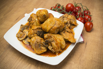Pollo guisado