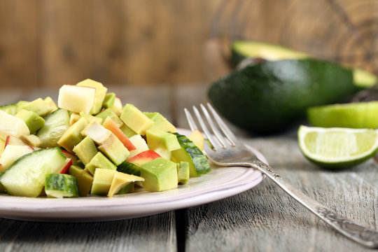 Salad with apple and avocado