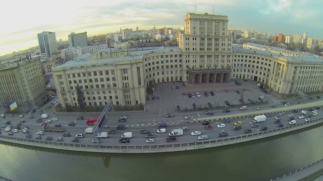 Traffic congestion on quay near edifice of MGTU 