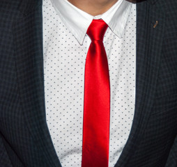 red tie