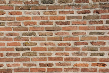 Mur de briques, Albi