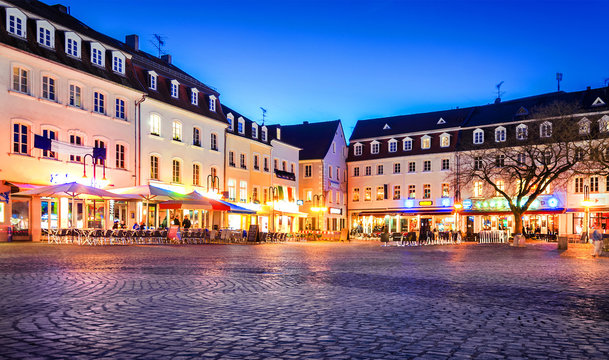 Saarbrücken Nachtleben – St. Johanner Markt am Abend