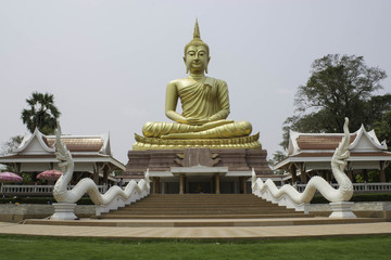 Fototapeta na wymiar Art and statues of Buddha in Buddhism.