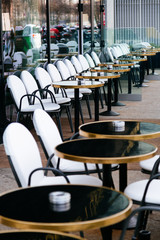 Fototapeta na wymiar Café in Paris