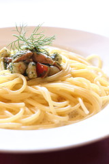 クリームソースパスタ