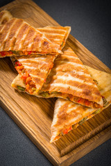 Samosa stuffed with vegetables
