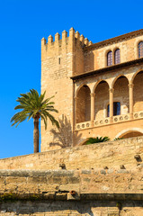 Naklejka premium Famous Almudaina Royal Palace in Palma de Mallorca town, Spain