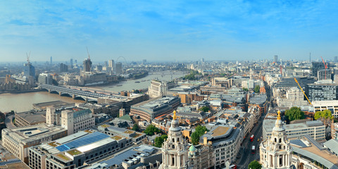 Fototapeta na wymiar London rooftop view