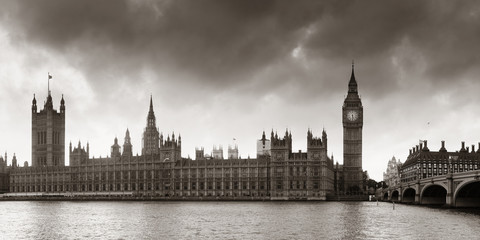 Obraz na płótnie Canvas House of Parliament
