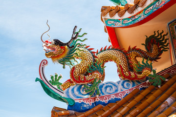 Fototapeta premium Dragons in chinese temple