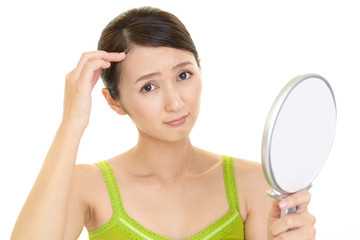 肌荒れが気になる女性