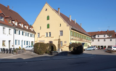 Fototapeta na wymiar Klosterverwalterhaus in Heilsbronn