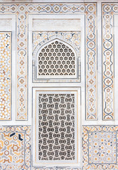 Wall decoration at the Tomb of I timad ud Daulah in Agra, Uttar