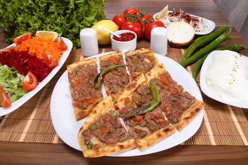 kuşbaşılı pide