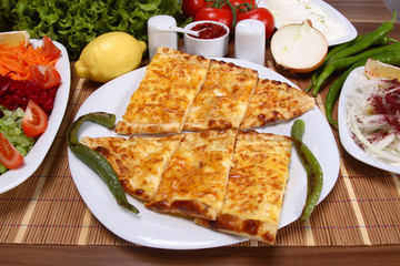kaşarlı pide