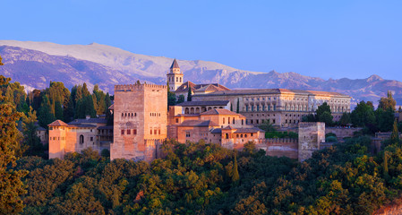 Alhambra de Granada, Palacios Nazaries at sunset - obrazy, fototapety, plakaty