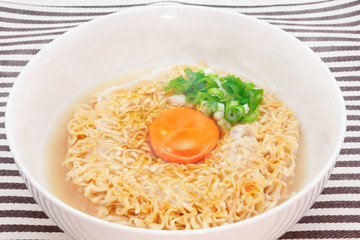 Instant noodle with egg on top
