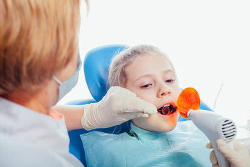 Dentist ultraviolet light equipment. Child.