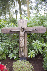 INRI  altes Holzkreuz