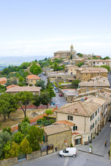 Fototapeta na wymiar Italian town of Montalcino.