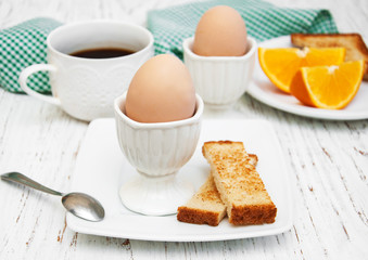 boiled eggs for breakfast