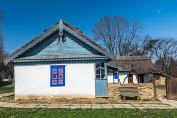 Fototapeta na wymiar Old traditional country house in Romania