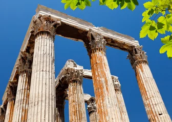 Fotobehang Temple of Olympian Zeus, Athens, Greece © sborisov