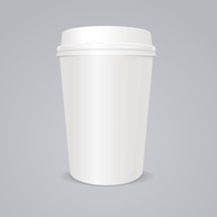 Vector empty coffee paper cup with lid