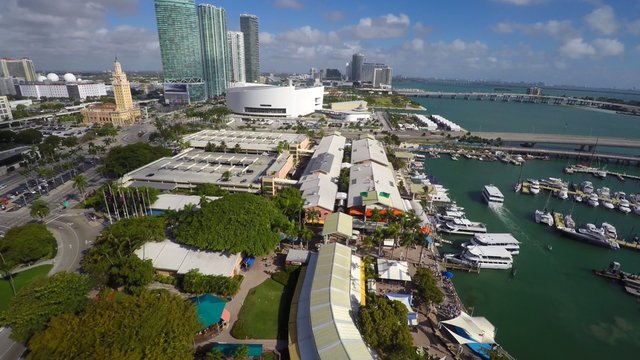 Aerial video Miami Bayside 4k