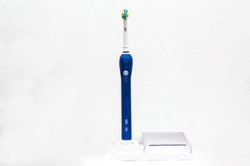 eletric toothbrush for oral hygiene